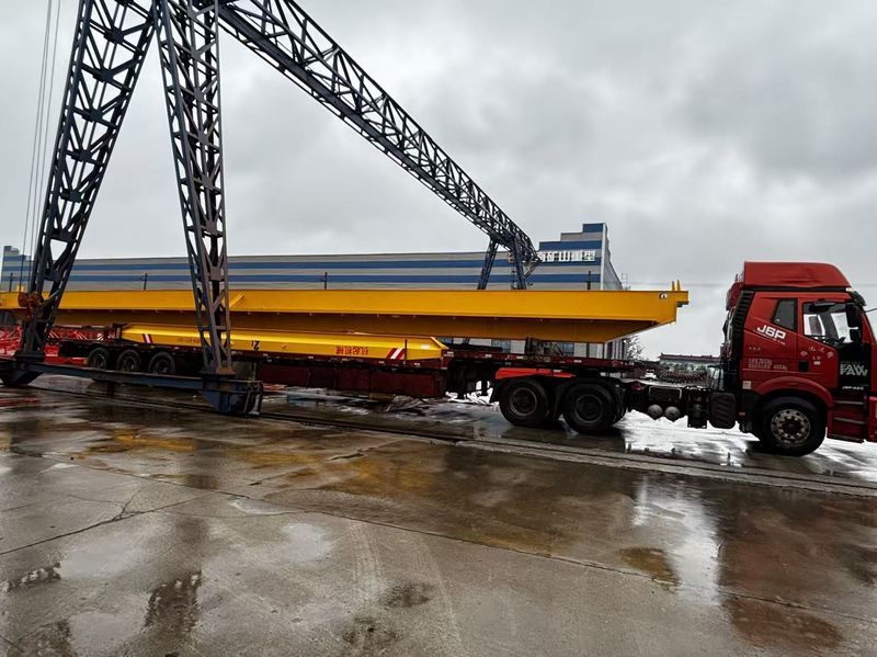 葫蘆雙梁起重機(jī) LH20t-23m 電動(dòng)單梁起重機(jī) LD3t-10.55 制作完成 裝車發(fā)出